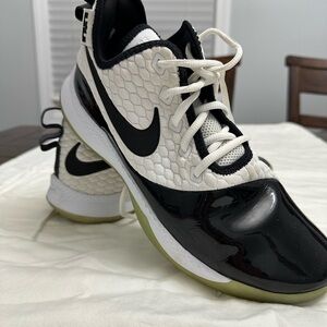 Nike LeBron Witness 3 “Black/White” Basketball Shoes